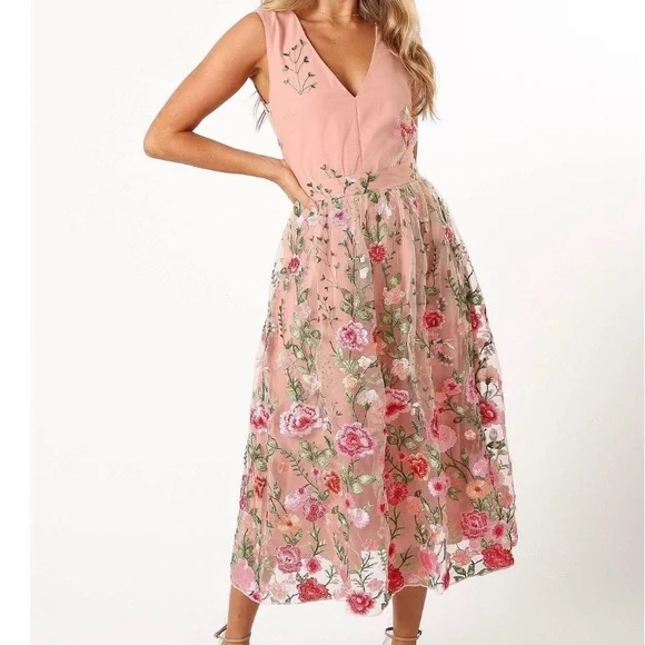 Petal and Pup - Wonderland floral embroidery midi dress - Picture 1 of 9